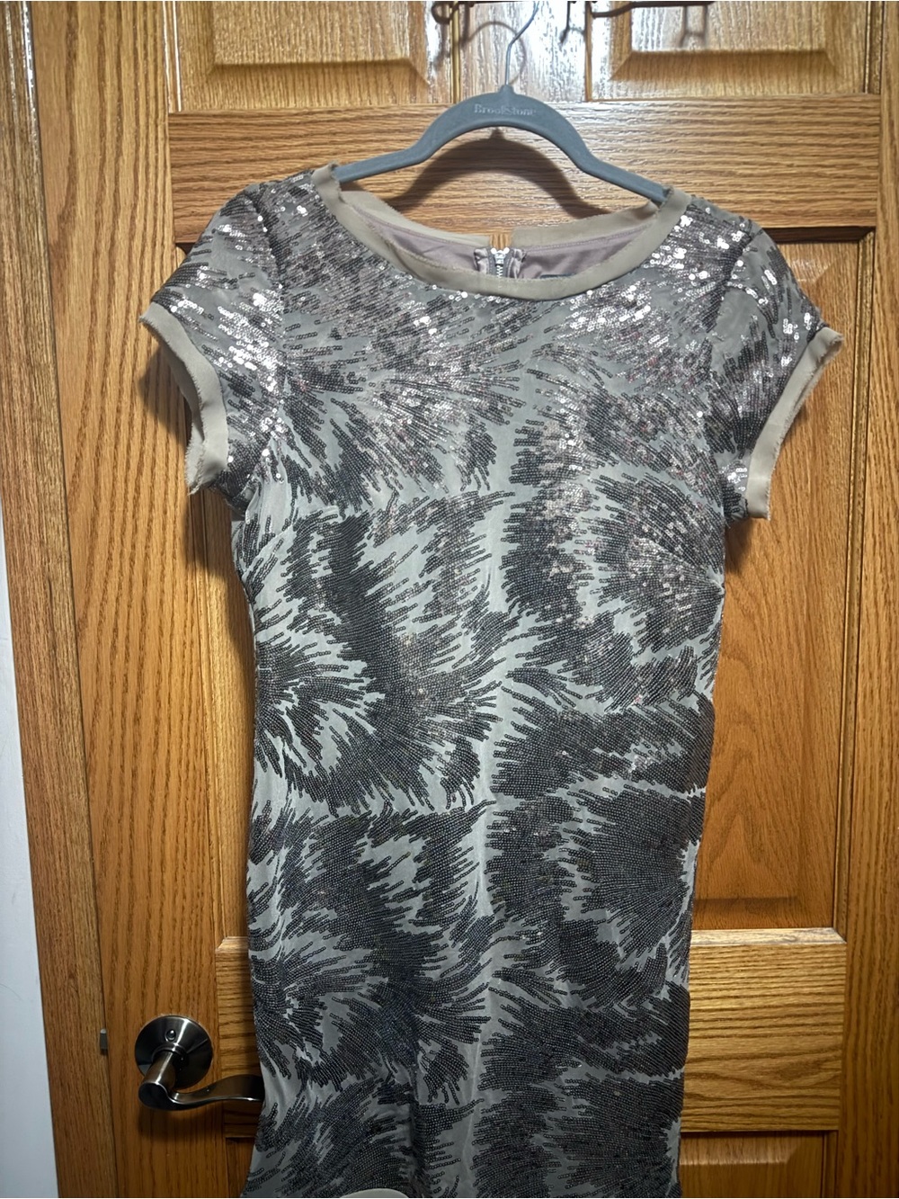 Vince Camuto Gray Sequin Short Sleeve Dress